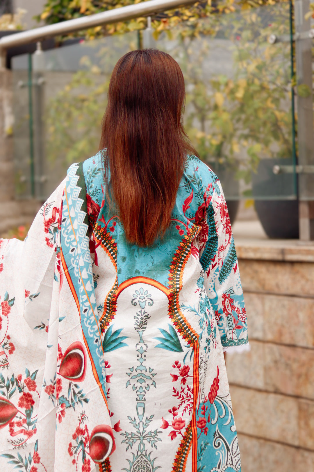 Gulnaaz Off-White Base Digital printed cotton kurta pant dupatta set