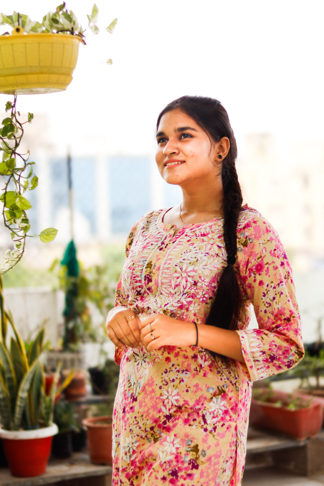 Floral Print Mal Mal Cotton Chikankari Kurti With Pant  For Women