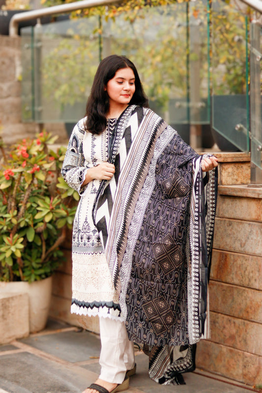 Noor-e-Shaam Digital printed cotton kurta pant dupatta set