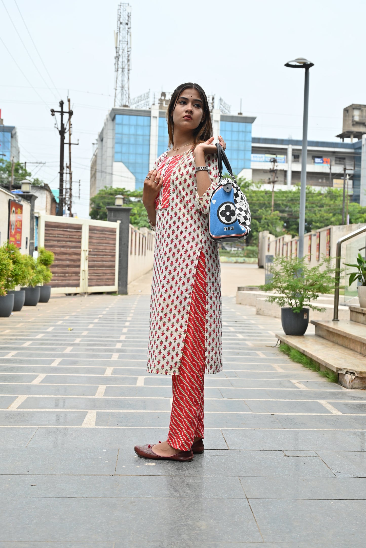 Red chunri design cotton kurti pant set
