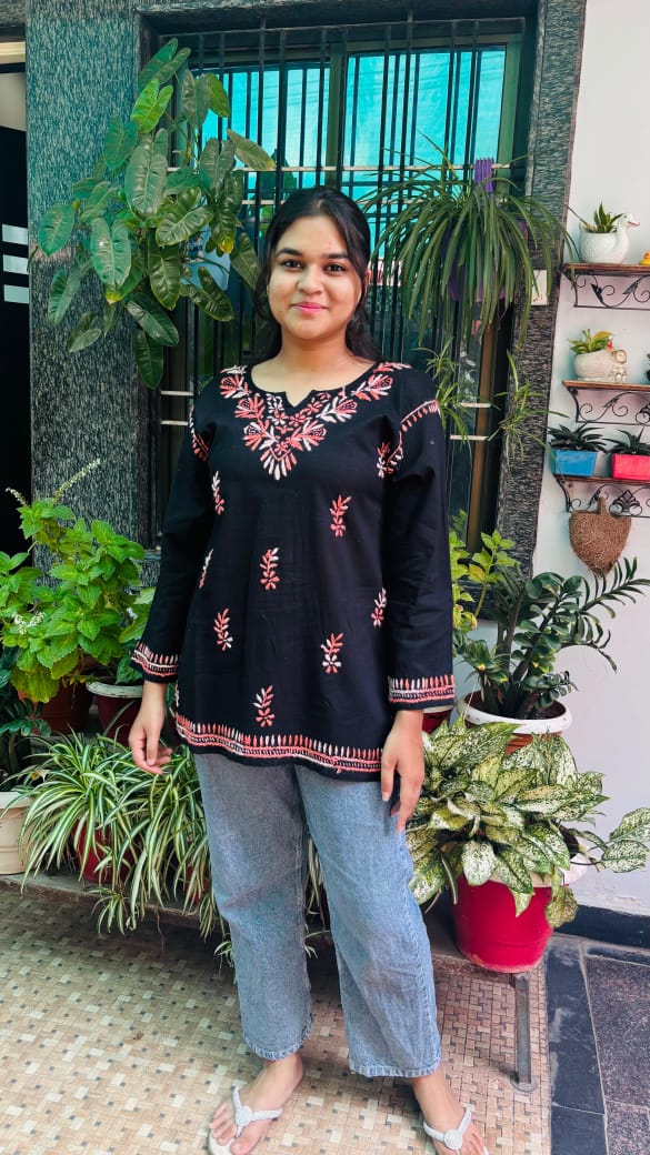 Sunset Bloom  embroidery Black and orange Short top