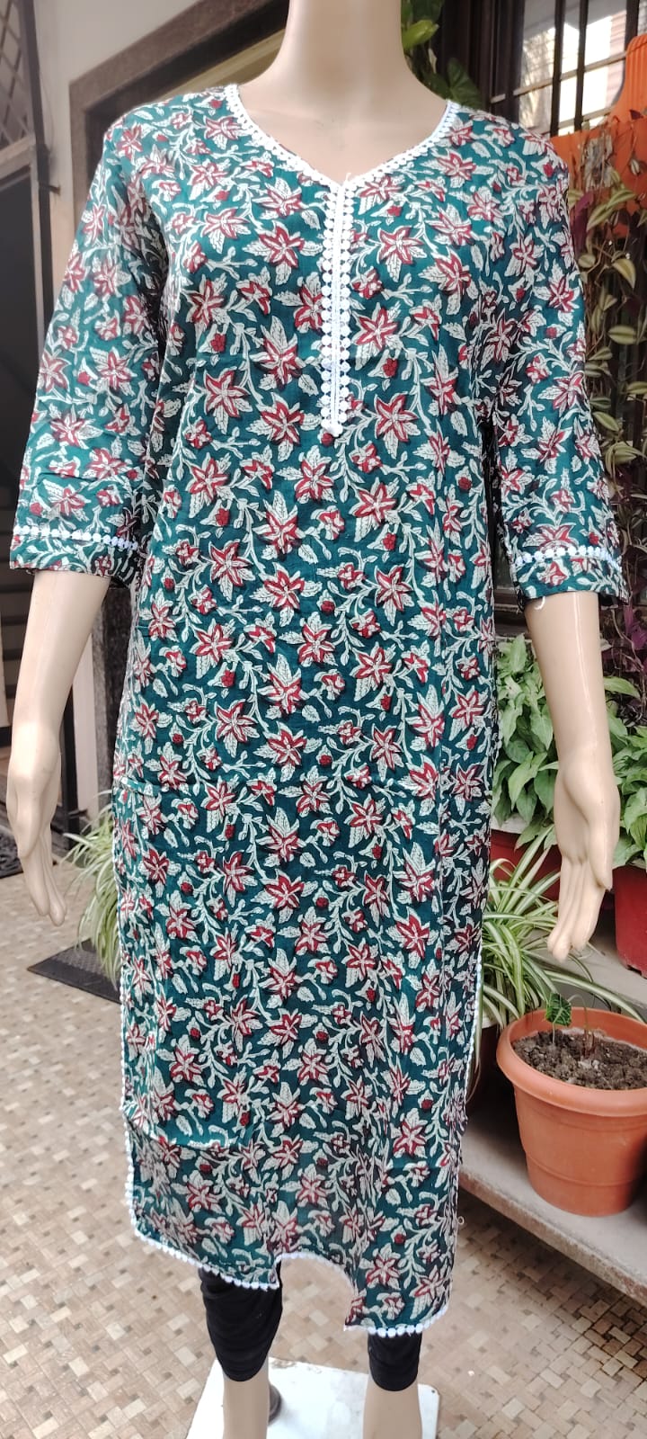 Green Floral Printed Cotton Kurti