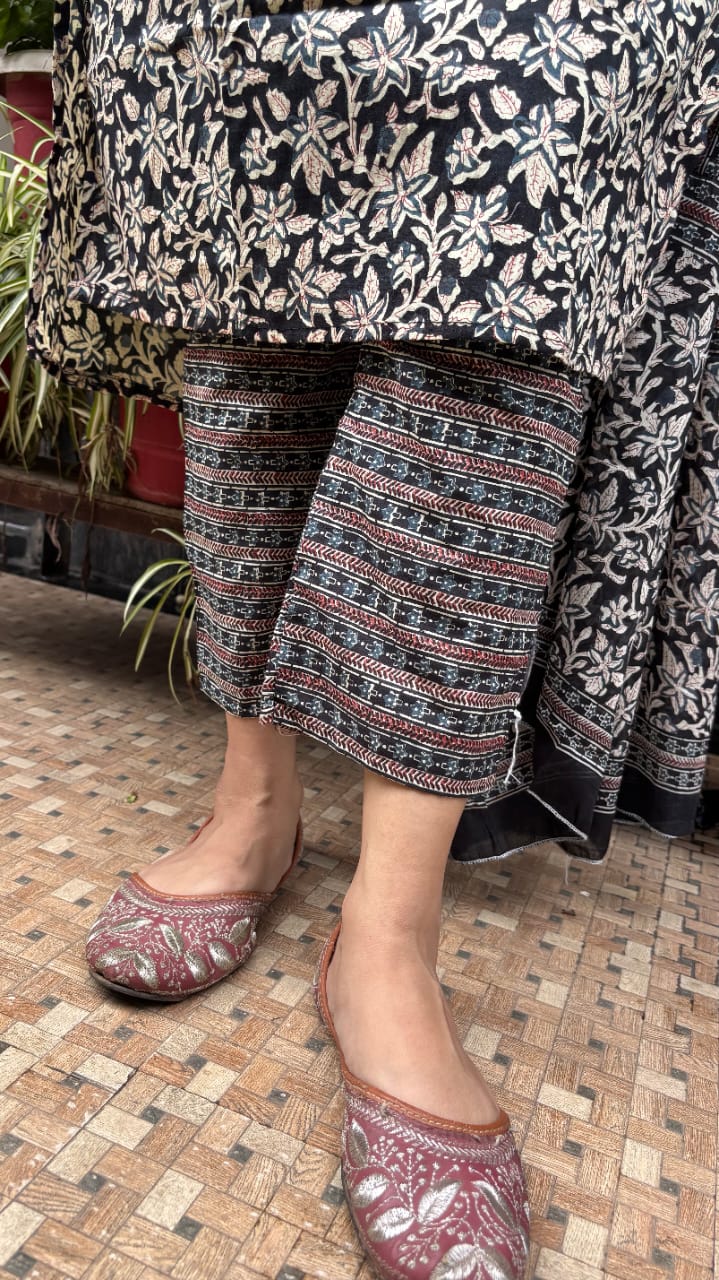 Black Floral Print Jaipuri Cotton Dupatta Set