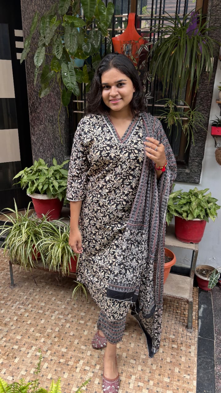 Black Floral Print Jaipuri Cotton Dupatta Set