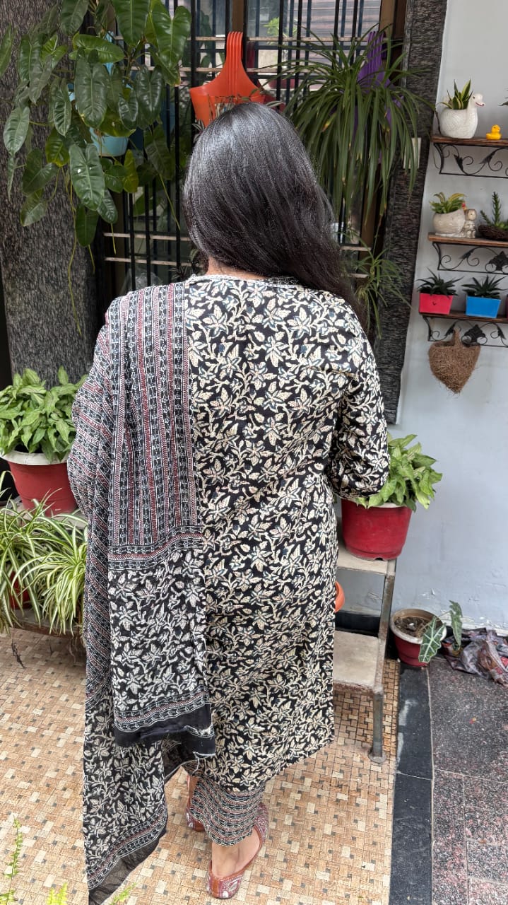 Black Floral Print Jaipuri Cotton Dupatta Set
