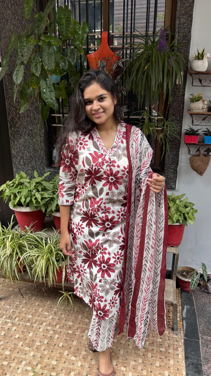 Maroon white Floral print jaipuri dupatta set