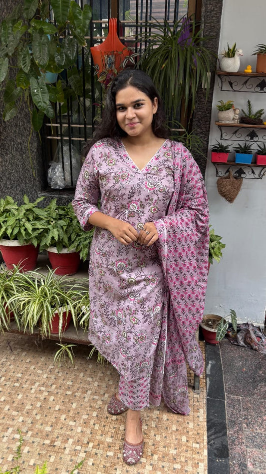 Lavender Floral Print Jaipuri Cotton Dupatta Set