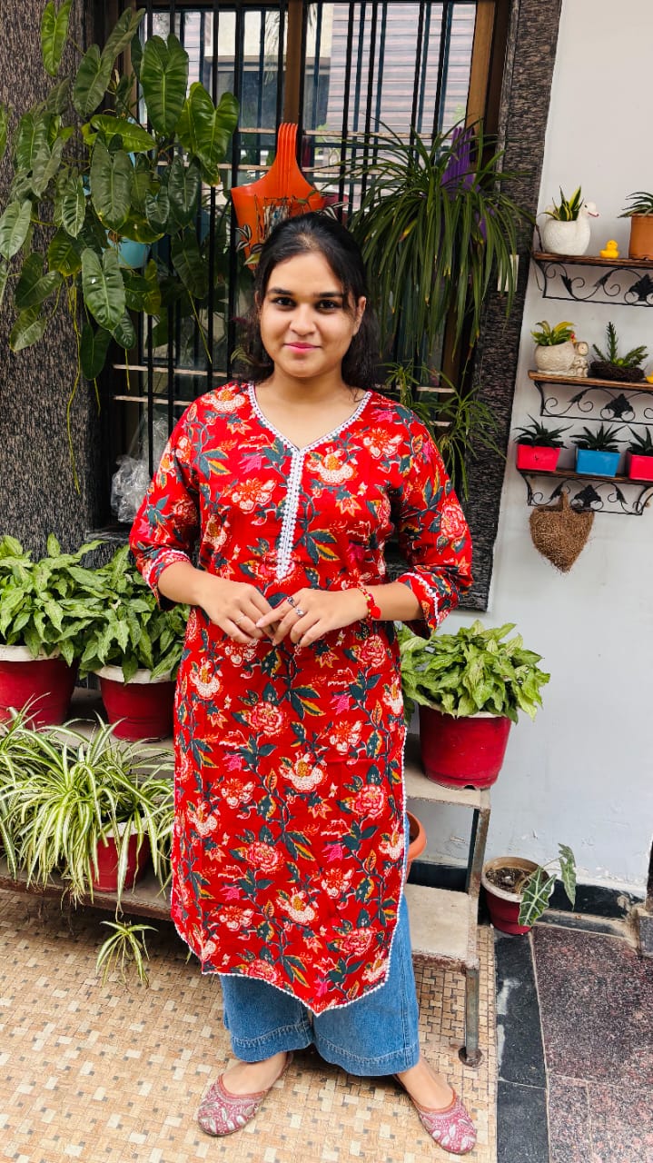 Red Multicolur Printed Cotton Kurti
