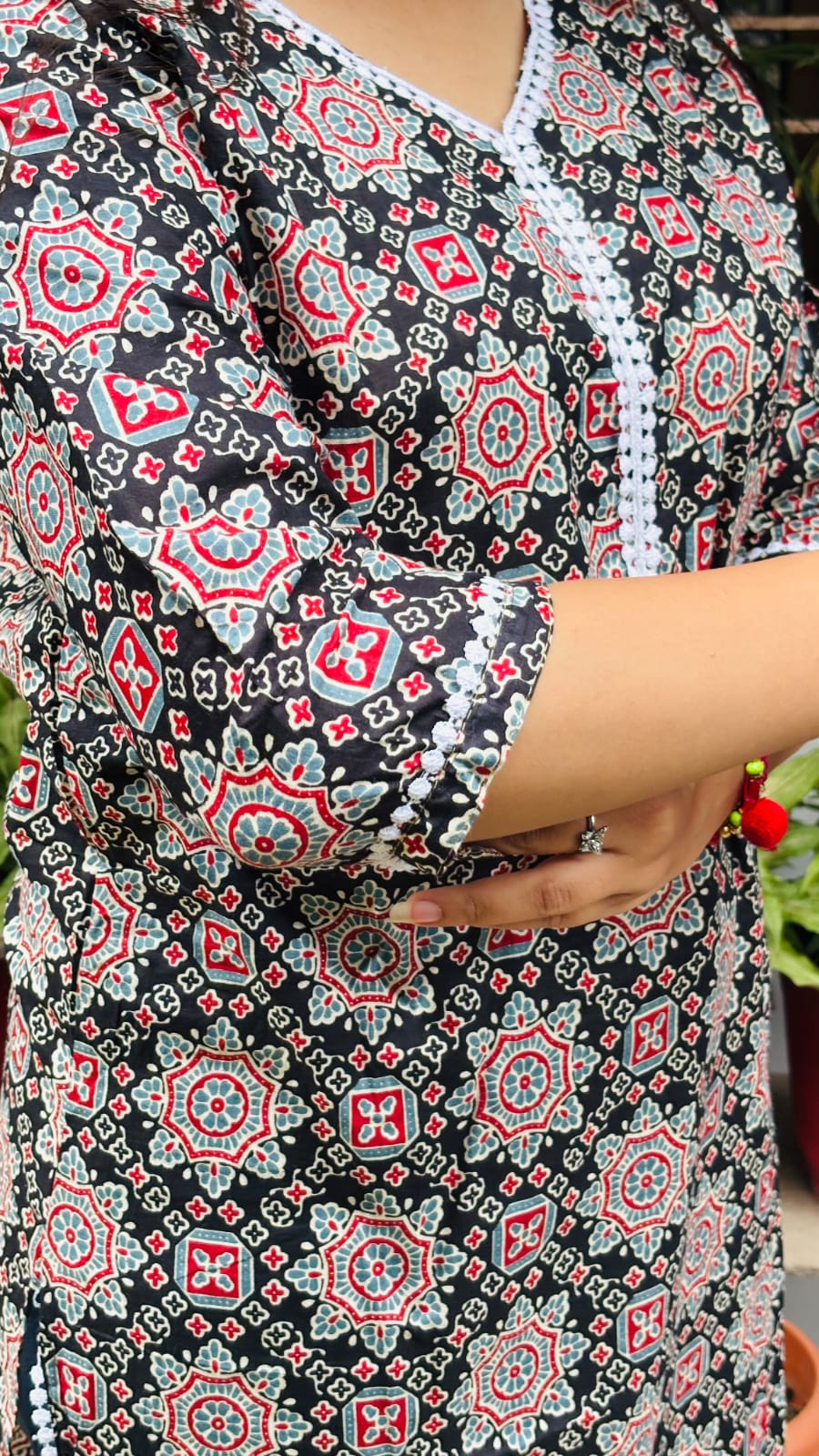 Black Multicolor Printed Cotton Kurti